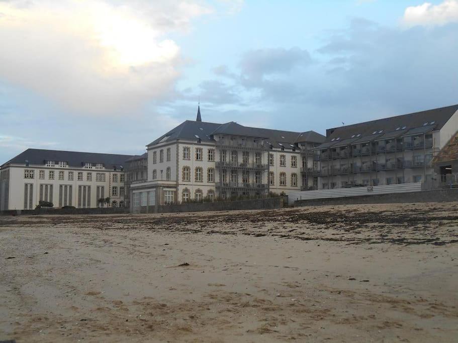 Appartement Residence Les Pieds Dans L'Eau Croisic Льо Кроази Екстериор снимка